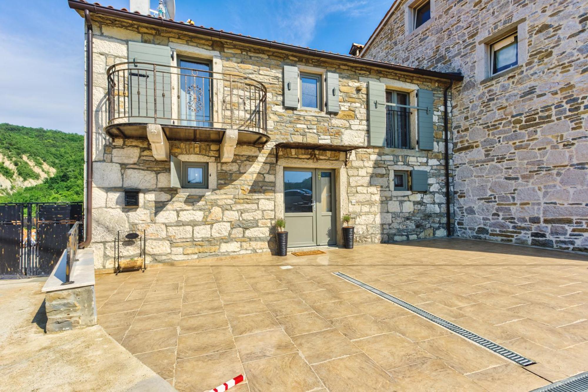 Nona Kaldir Exterior foto